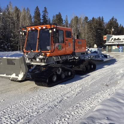 St. Francis SnoAngels - Groomer headed out!